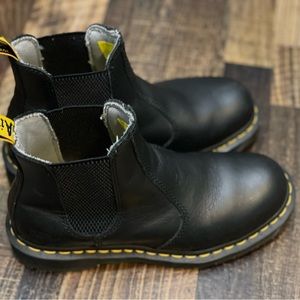 Doc Martens Chelsea Boots